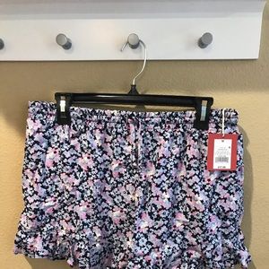Floral Shorts with Ruffle Leg